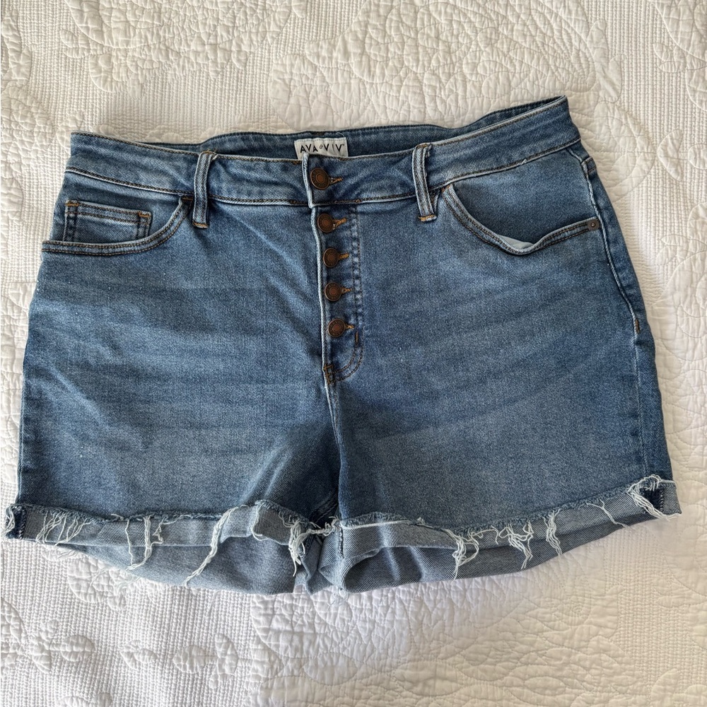 Ava & Viv Women’s Plus Size Cutoff Button Fly Denim Shorts Size 14W